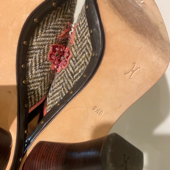 Cole Haan Women’s Kyrene Boho Heel Clog Embroidered Wooden Leather Beautiful 9.5 - Picture 6 of 15